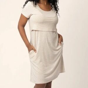 Kindred Bravely Eleanora Bamboo
Maternity & Nursing Dress in Oatmeal Stripe